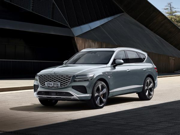 This file photo, provided by Hyundai Motor Group, shows the Genesis GV80 SUV. (PHOTO NOT FOR SALE) (Yonhap)
