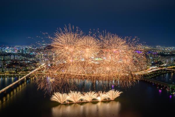 The Seoul International Fireworks Festival (Seoul Metropolitan Government)