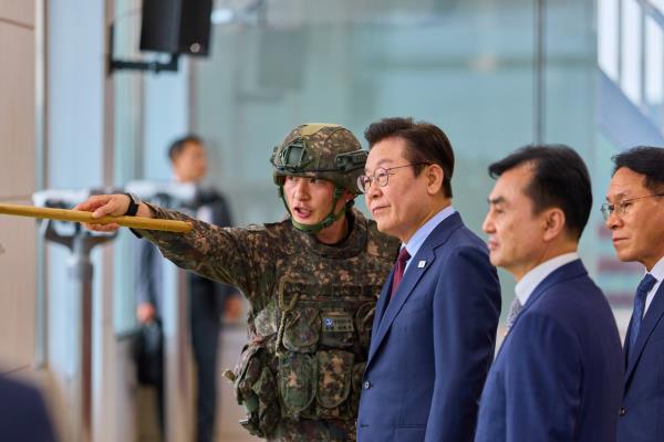 李在明誓言推进国防改革 打造智能化自主化军队