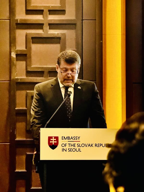Slovak Ambassador to Korea Marek Repovsky speaks at Slovakia