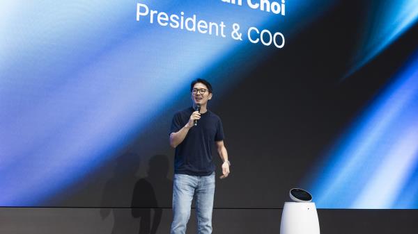 SK Networks President and Chief Operating Officer Choi Sung-hwan delivers a keynote speech at SK Networks AI Wave 2025, in eastern Seoul on Wednesday (SK Networks)