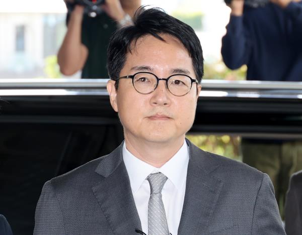 前检察总长接受特别检察官调查 涉及戒严时期事件