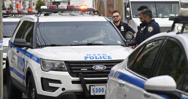 纽约犹太教堂遭袭后，警方在赎罪日重兵布防！全城警力出动护平安