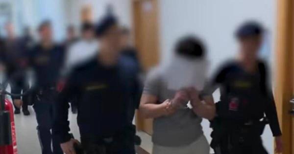 【惊爆！校园惨案】学生竟对女教师下毒手，施暴后纵火烧家！