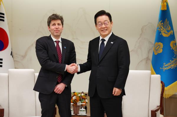 韩国AI产业迎巨变！OpenAI联手李在镕、奥特曼共建两大数据中心，引爆科技新浪潮