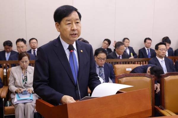 首尔房价飙升！财政部长紧急表态：全力稳住房市，保障民生