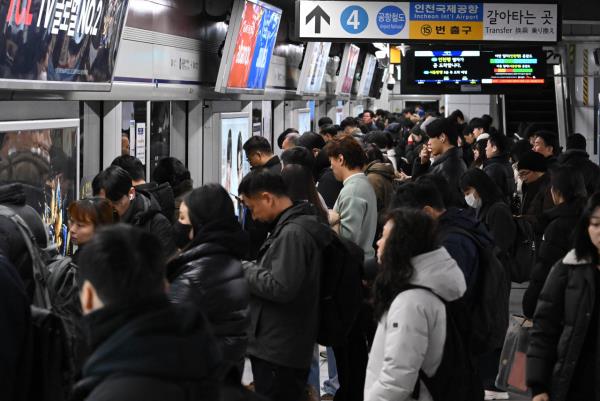 罢工警报拉响！首尔地铁劳资谈判陷僵局，民众出行恐受影响
