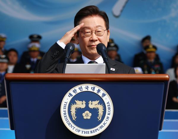 李在明再提强军目标：打造自主国防，铸就钢铁长城！