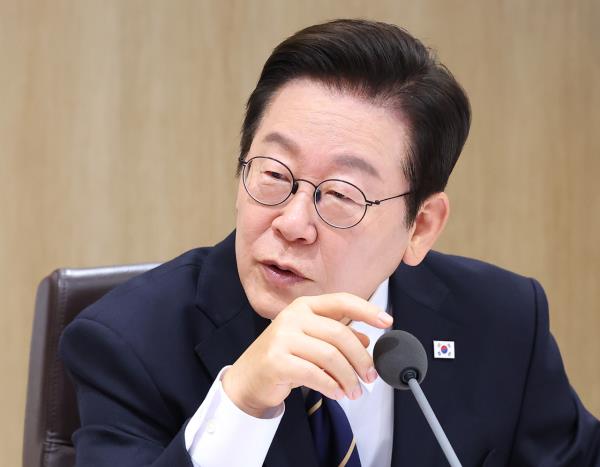 李总统承诺加大老年人福利力度，全民养老保障再升级！