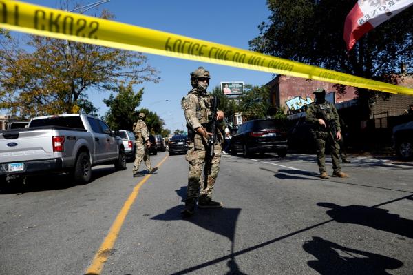 美警街头开枪射杀司机，法官拒派兵镇压引爆全美怒火！