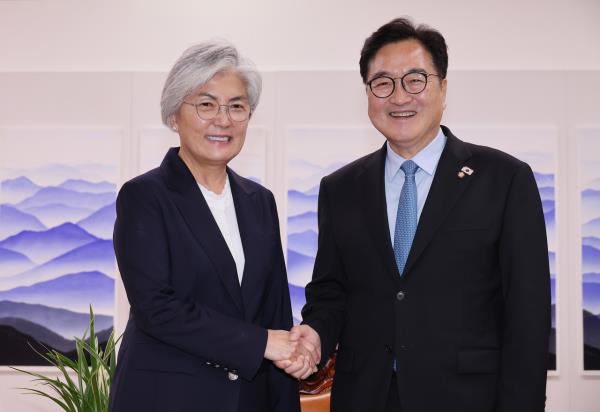 文在寅政府核心人物康京和 被任命为驻美大使 韩美关系或迎新变局