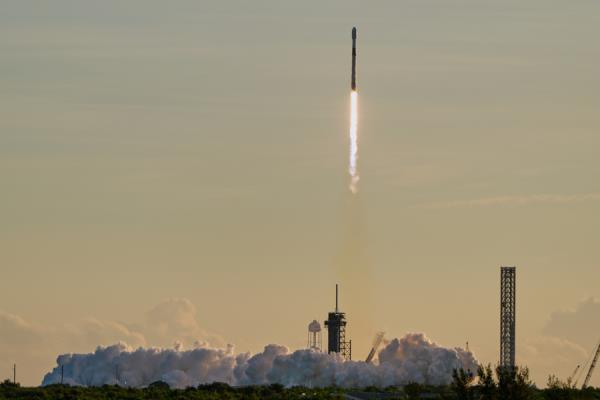 美军太空部队最新招标结果出炉：SpaceX独揽大单，蓝色起源惨遭出局！