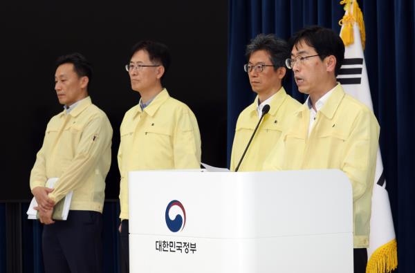 【突发】19.1万公务员工作档案付之一炬！政府内部惊现重大安全漏洞