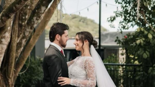 修女还俗嫁神父！巴西禁忌之恋修成正果，婚礼现场惊艳全网